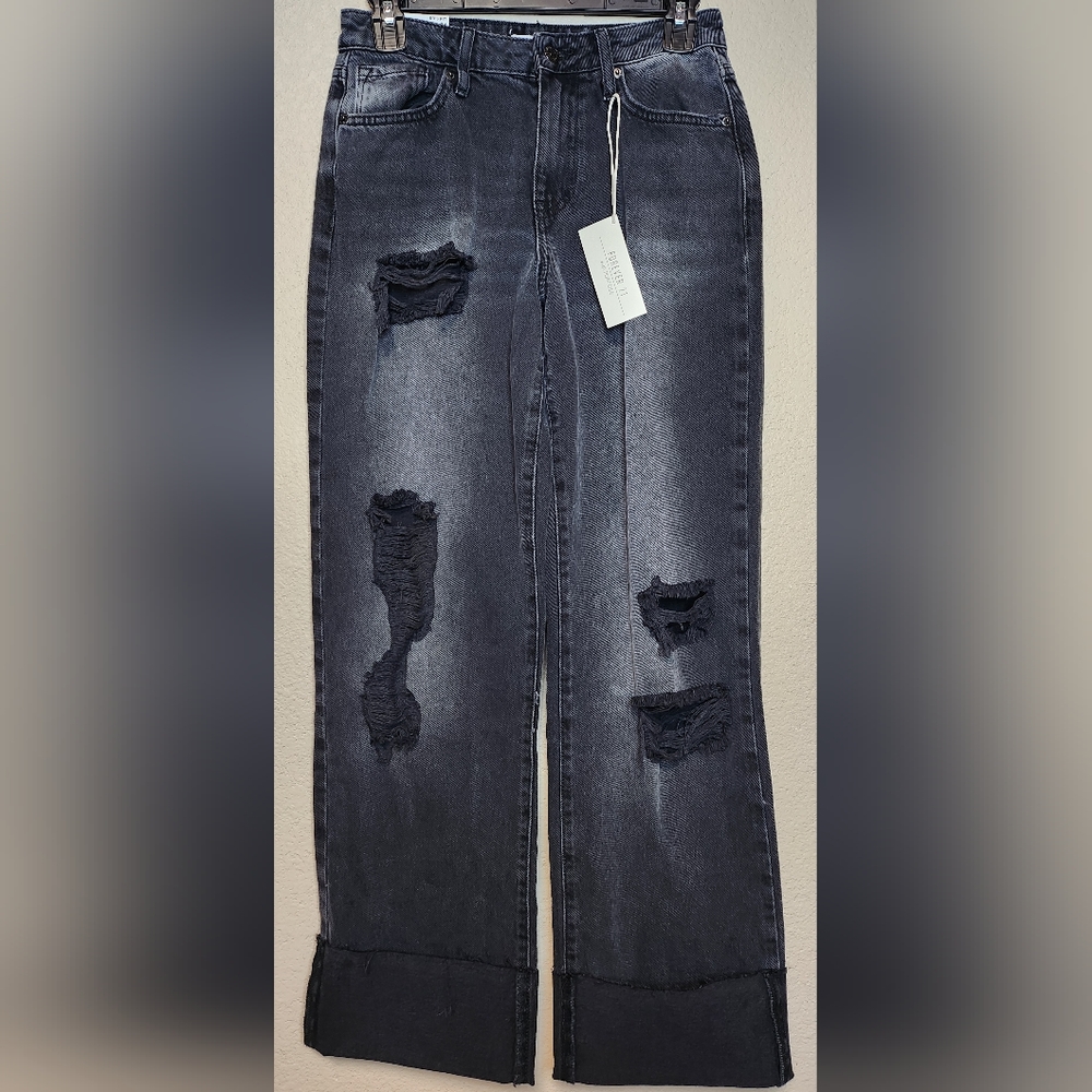 Forever 21 Juniors Loose Fit/90s Fit Black Ripped Jeans Size 24